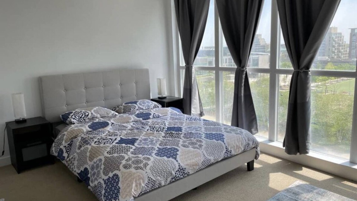 CityPlace Apartment | Large 2 Bedroom Condo, Downtown Toronto by Lake Ontario. With 2 Parking Spots.