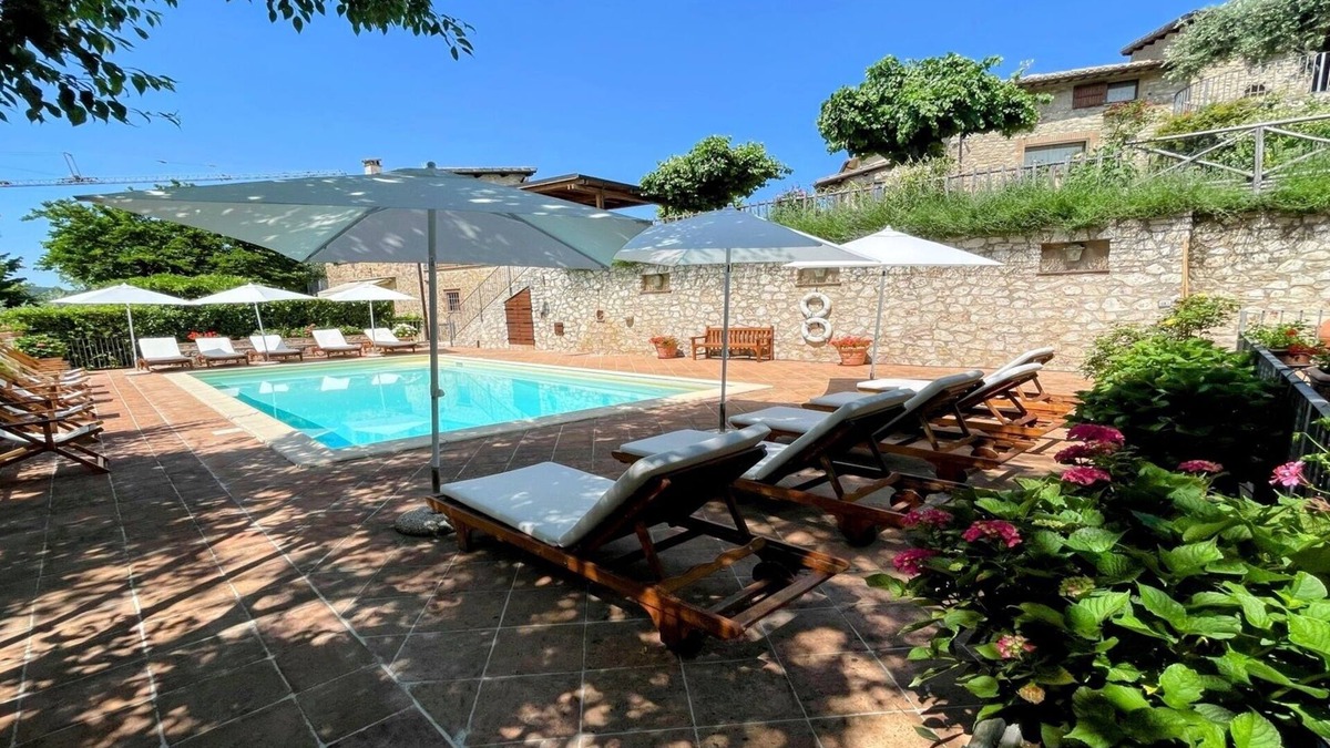 Spoleto Villa | Large 2 bedroom cottage, large private garden, private village, extensive ground