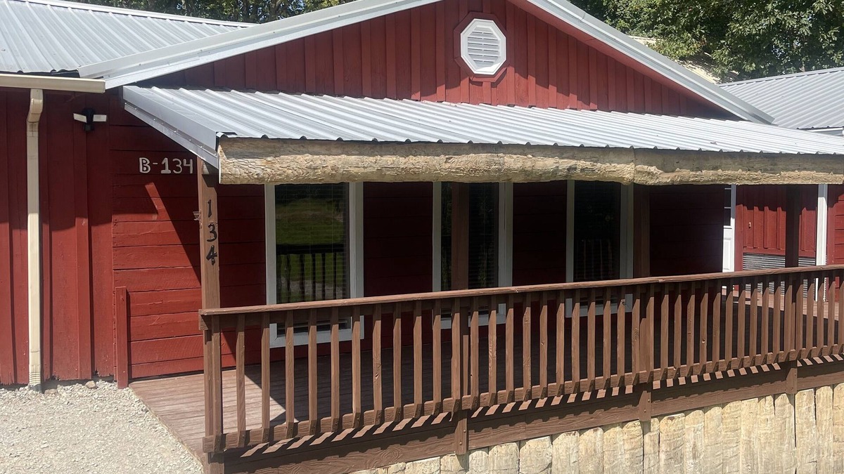 Baxter Cabin | Large 2Br Remodeled Cabin!