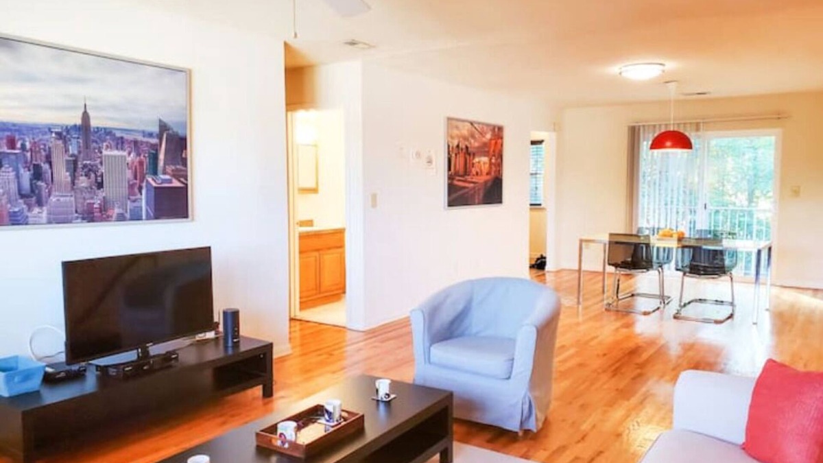 Bridgewater Apartment | Large 3 bedroom Bridgewater apt - Family friendly ,Private, Close to highways