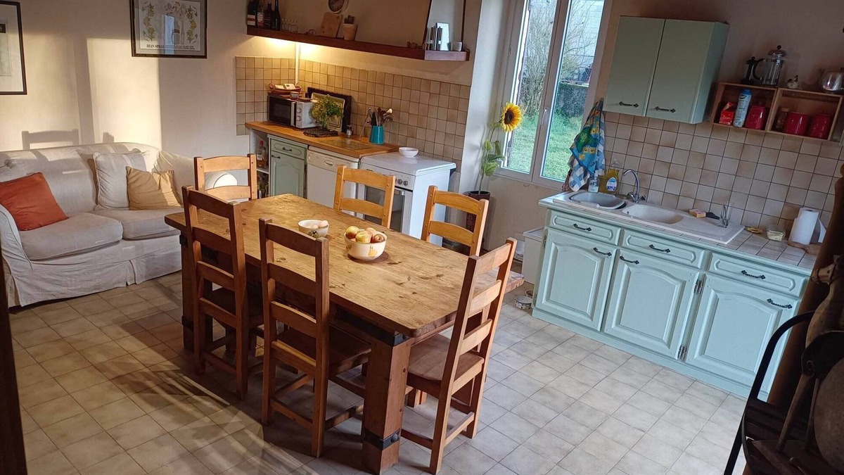 Petit-Bersac House | Large 4 bed house 10 mins walk from a river beach