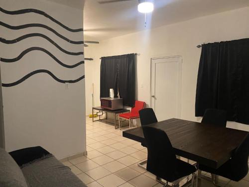 Minillas House | Large 5 Bedrooms Home in Bayamon Puerto Rico