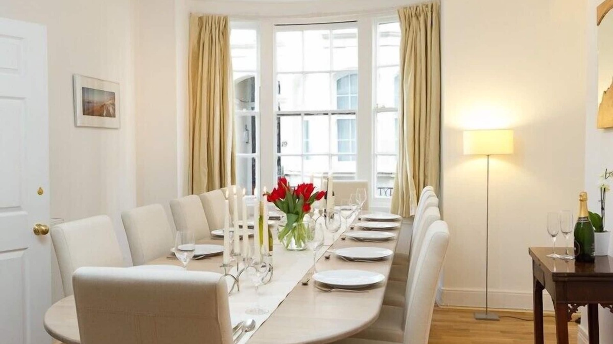 Kemptown House | Large, 7 bed, Spacious, Regency Townhouse in Central Brighton by MyHolidayLet