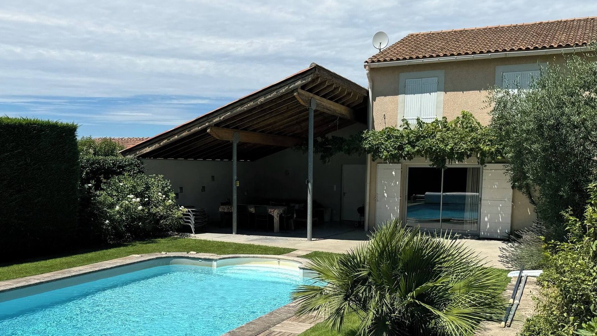Lagnes House | LARGE AIR-CONDITIONED SINGLE-STOREY LOFT, GARDEN, PRIVATE SWIMMING POOL, QUIET LOCATION IN LUBERON