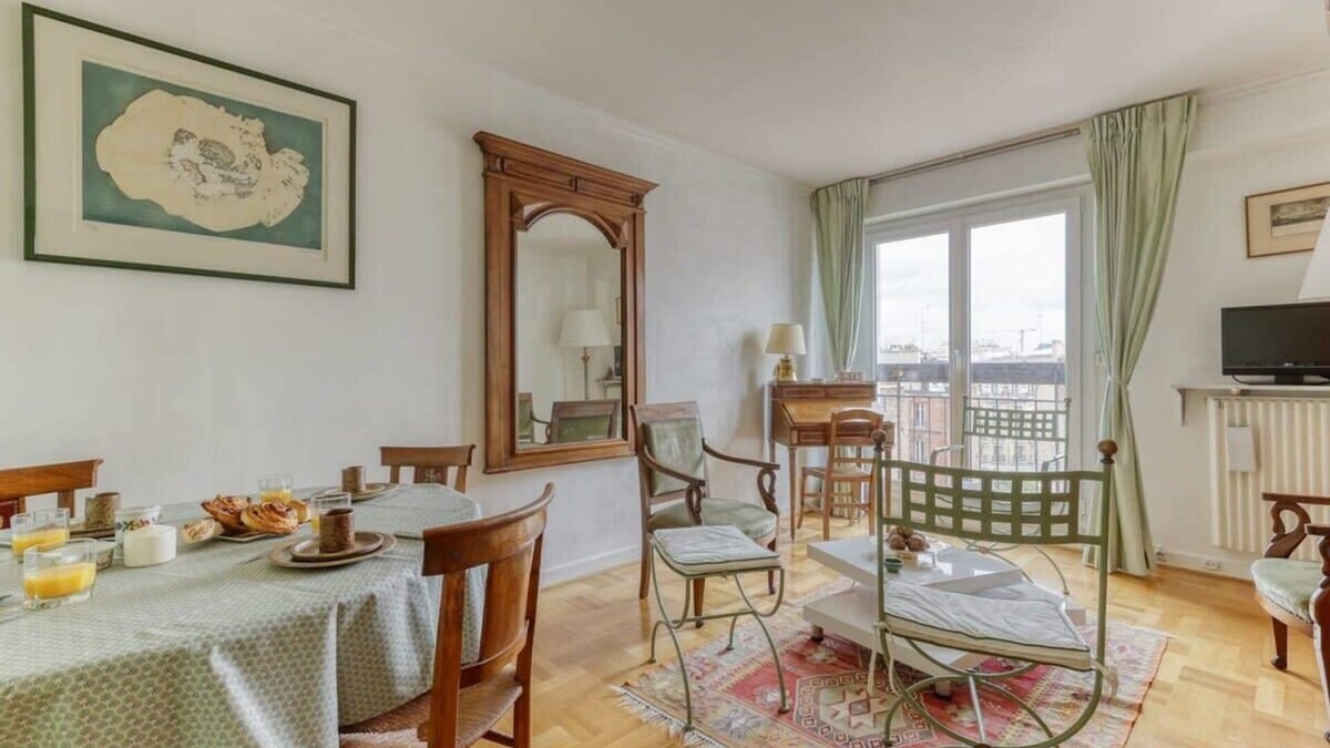 Saint-Fargeau Apartment | Large and Bright 2 Bdrs Flat with View - Paris 20