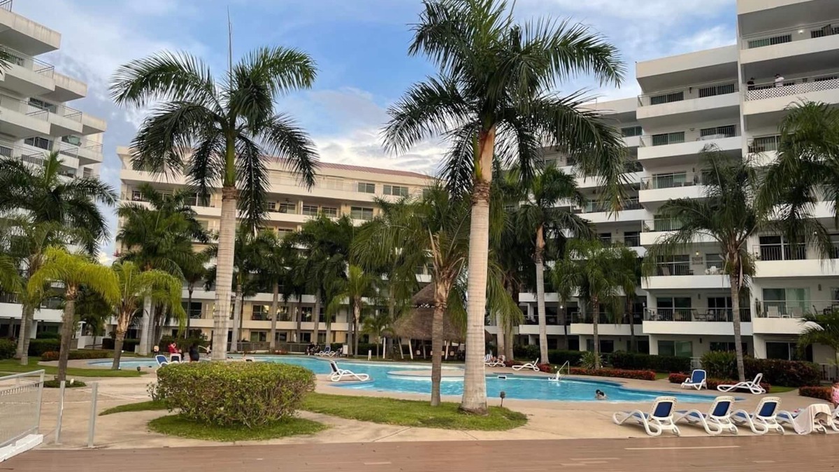 Marina Mazatlan Condo | Large and modern condo in beautiful Marina Setting Mazatlan Mexico