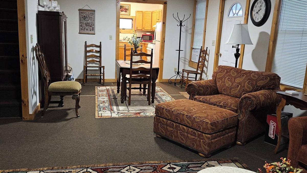 Sidney Center Apartment | Large Apartment 3-Bedroom, Sleeps 7, 25Min to Oneonta / 50min to Cooperstown