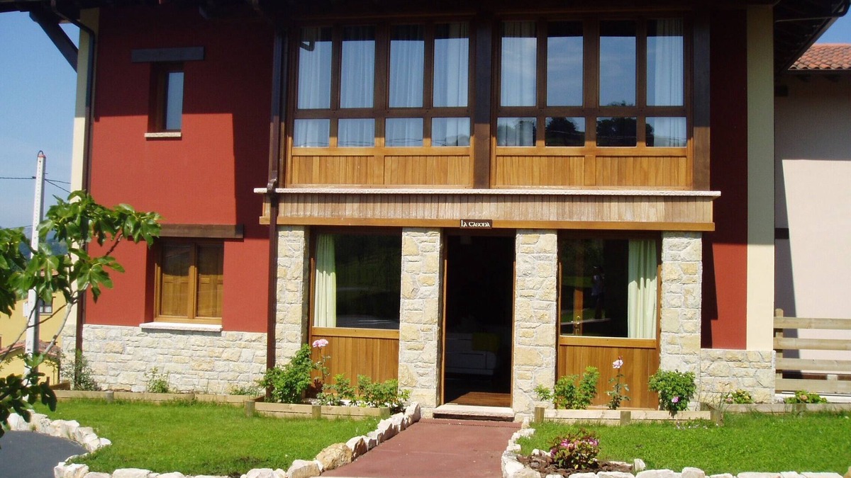 Parres Cottage | Large apartment in pretty village near Cangas de Onis and Picos de Europa