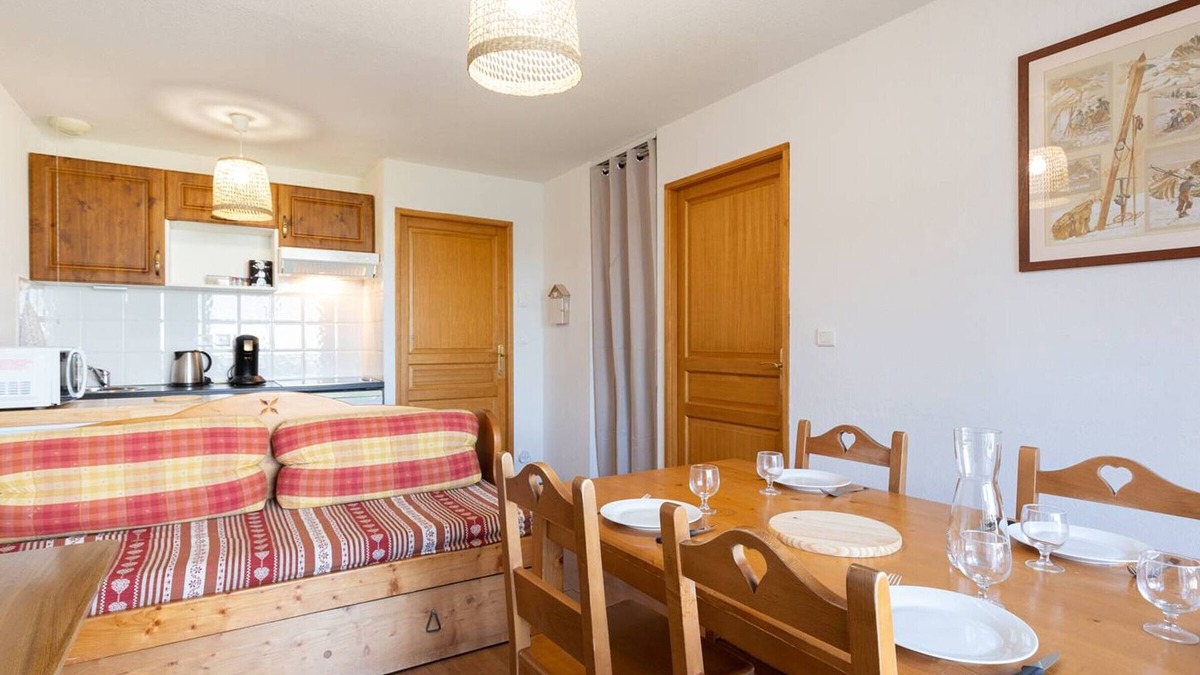 Germ Apartment | Large Apartment for 6 with Parking in Peyragudes