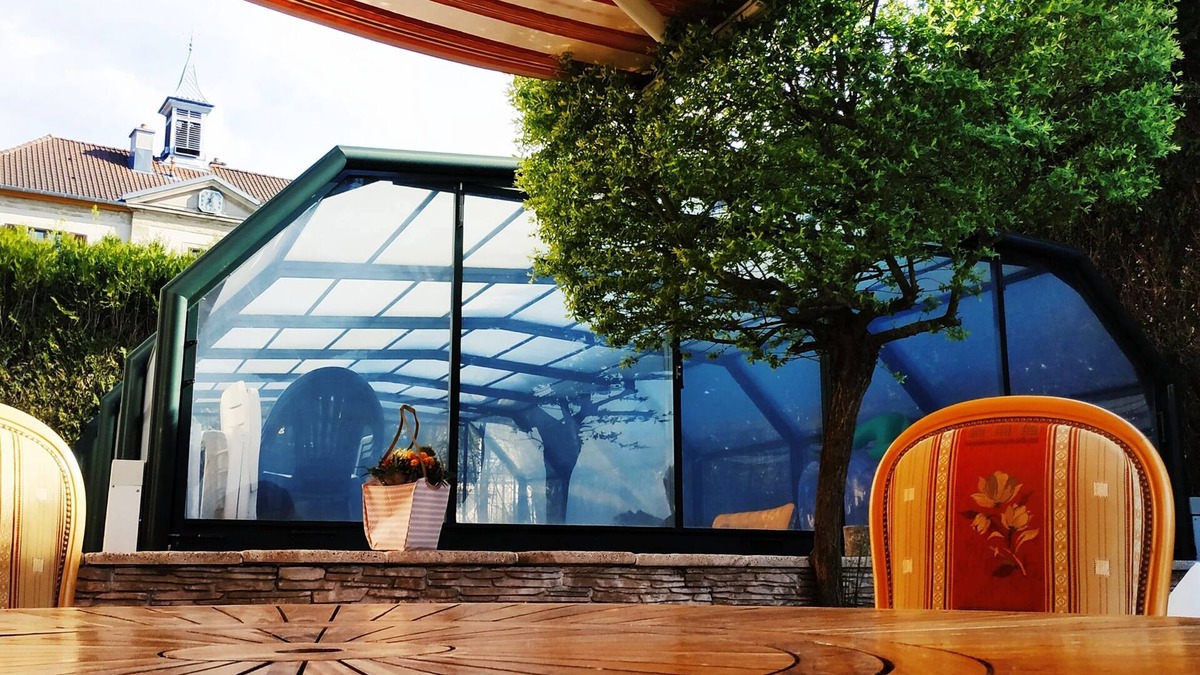 Montbeliard Apartment | Large apartment in large 16th century house