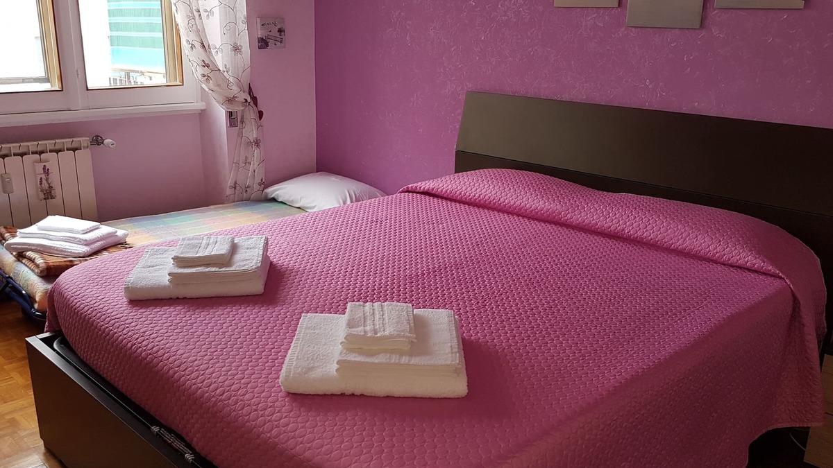 Quartiere XI Portuense Apartment | Large appart. renovated in 2017 well-connected Airport and Center