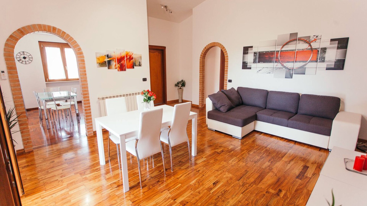 Isola Sacra Apartment | Large appartment near the Airport, private free parking