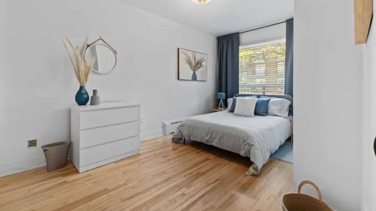 Pierrefonds-Roxboro Apartment | Large Beautiful 4 1/2 tranquil and fully equipped