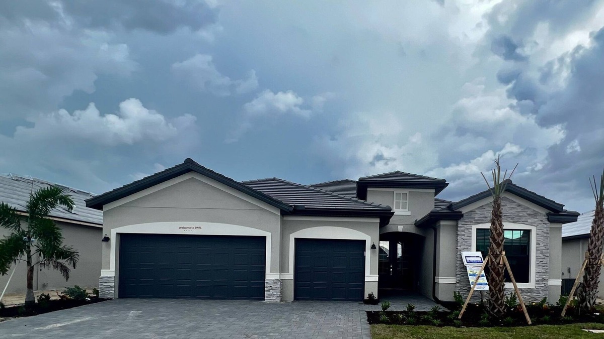 Gateway House | Large Brand New 4 bedroom home in Fort Myers, 15 mins from RSW airport