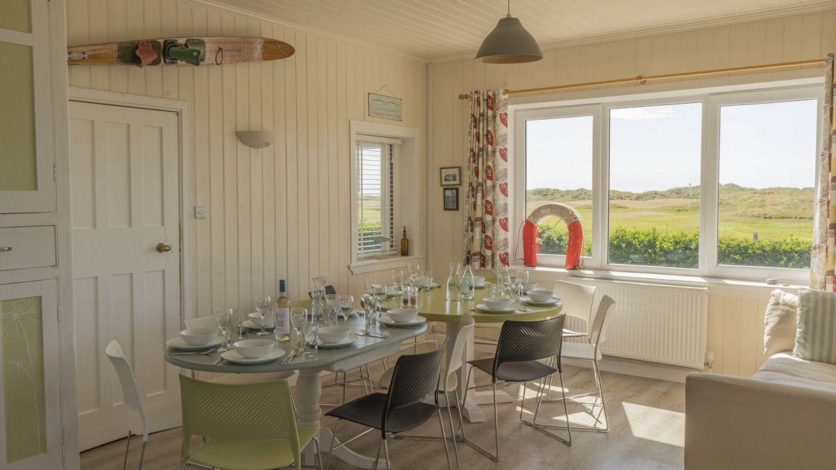 Borth House | Large Bungalow sleeps 11. Beautiful views, big garden, lots of parking.n