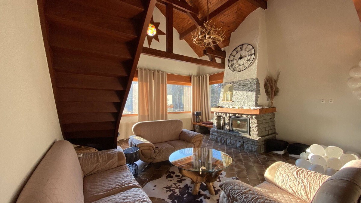 Mesnil Sous Les Cotes Ski Chalet | Large-capacity group gîte with outdoor SAUNA and JACUZZI