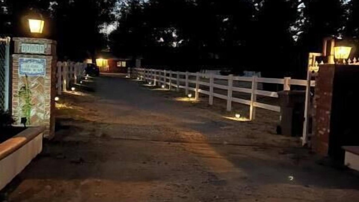 Canyon Country Apartment | Large Casita on Beautiful 5 Acre Ranch in Sand Canyon
