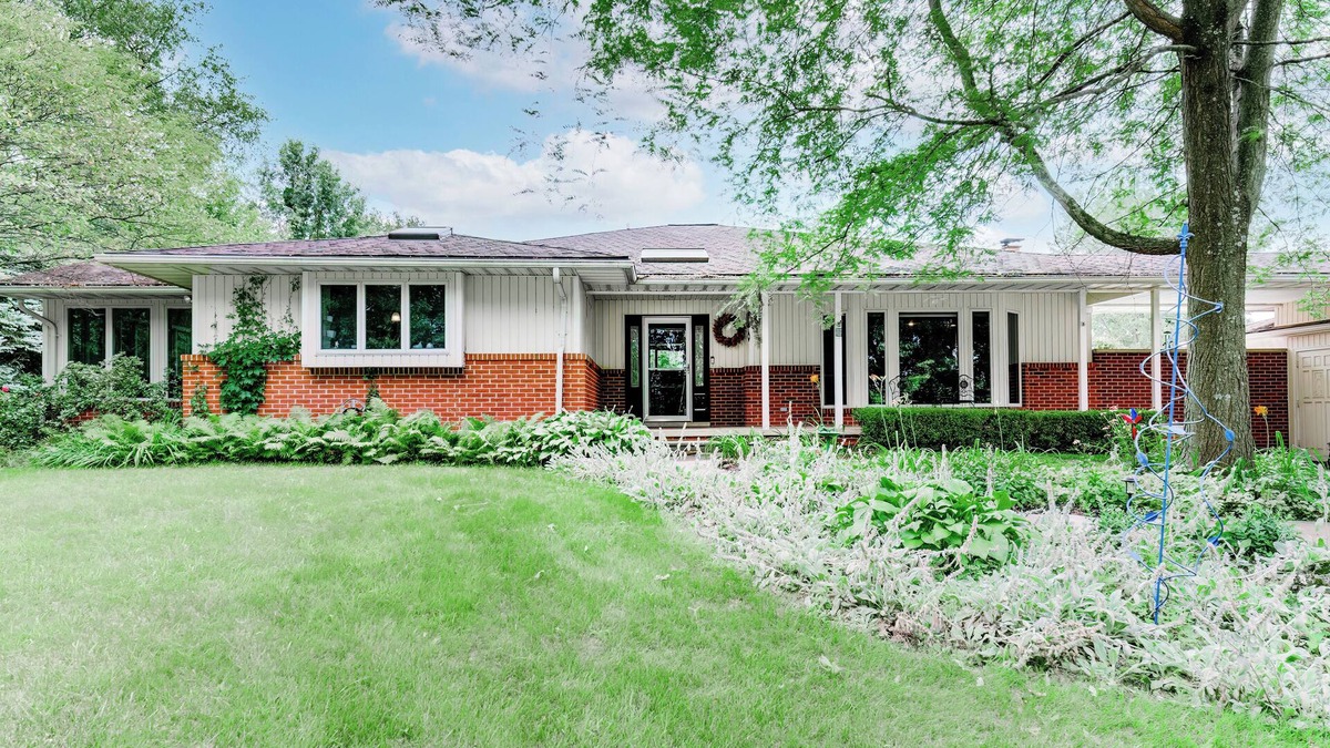 Whittaker House | Large Charming Home w/Pool & Deck ~5 miles to UMICH!