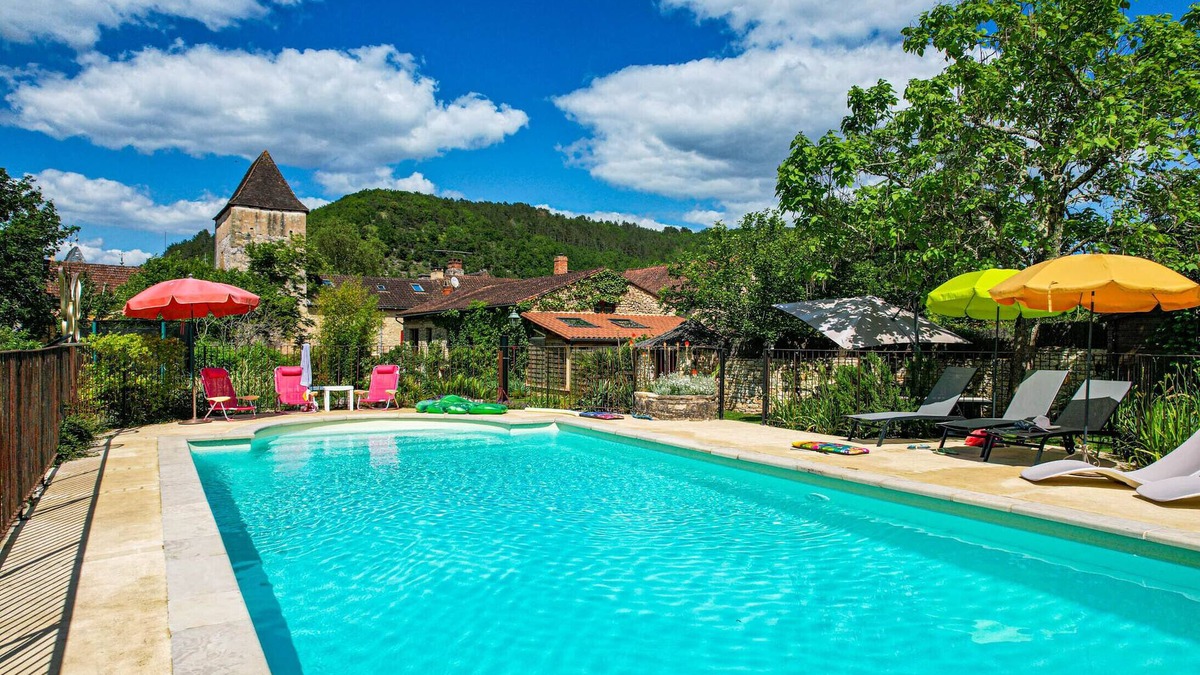 Daglan House | Large, charming house with private, heated, secure swimming pool