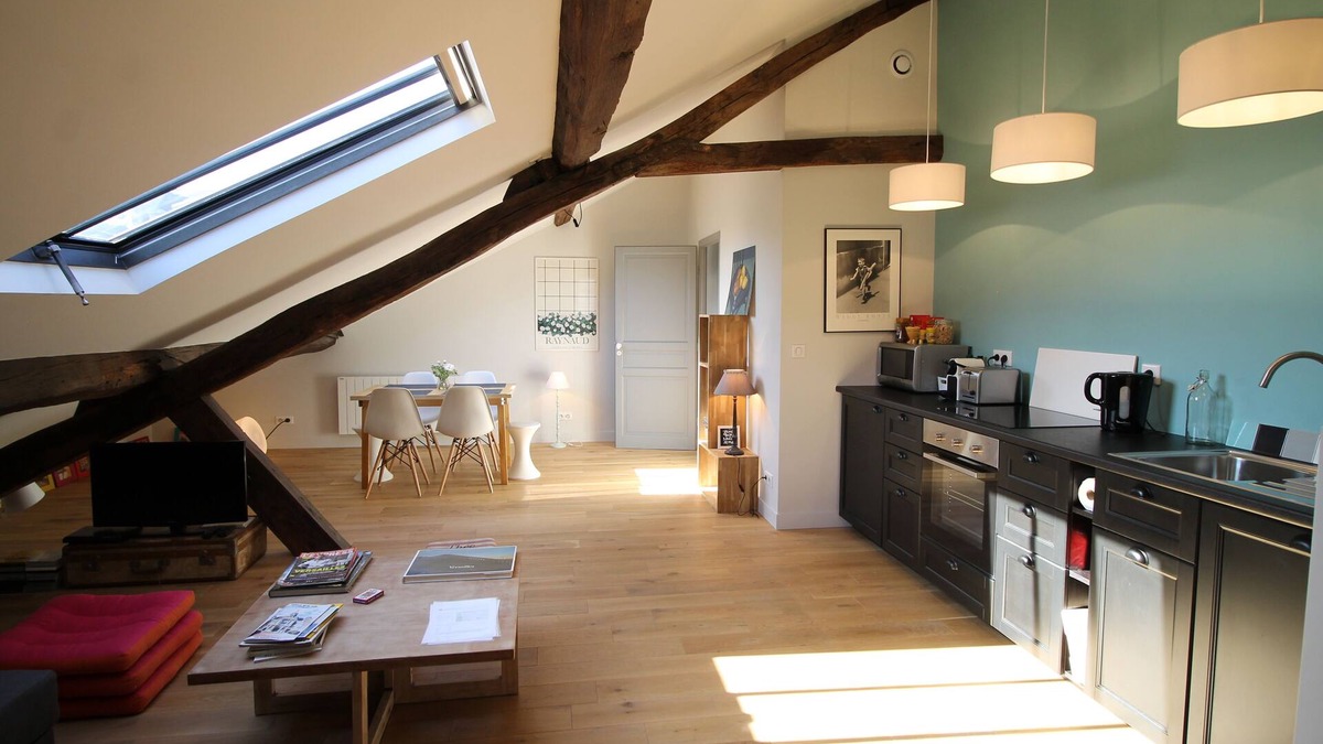 Notre-Dame Apartment | Large comfortable apartment, near the Palace of Versailles
