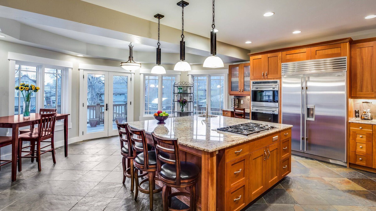 Whittier House | Large Comfortable home with Flatiron views