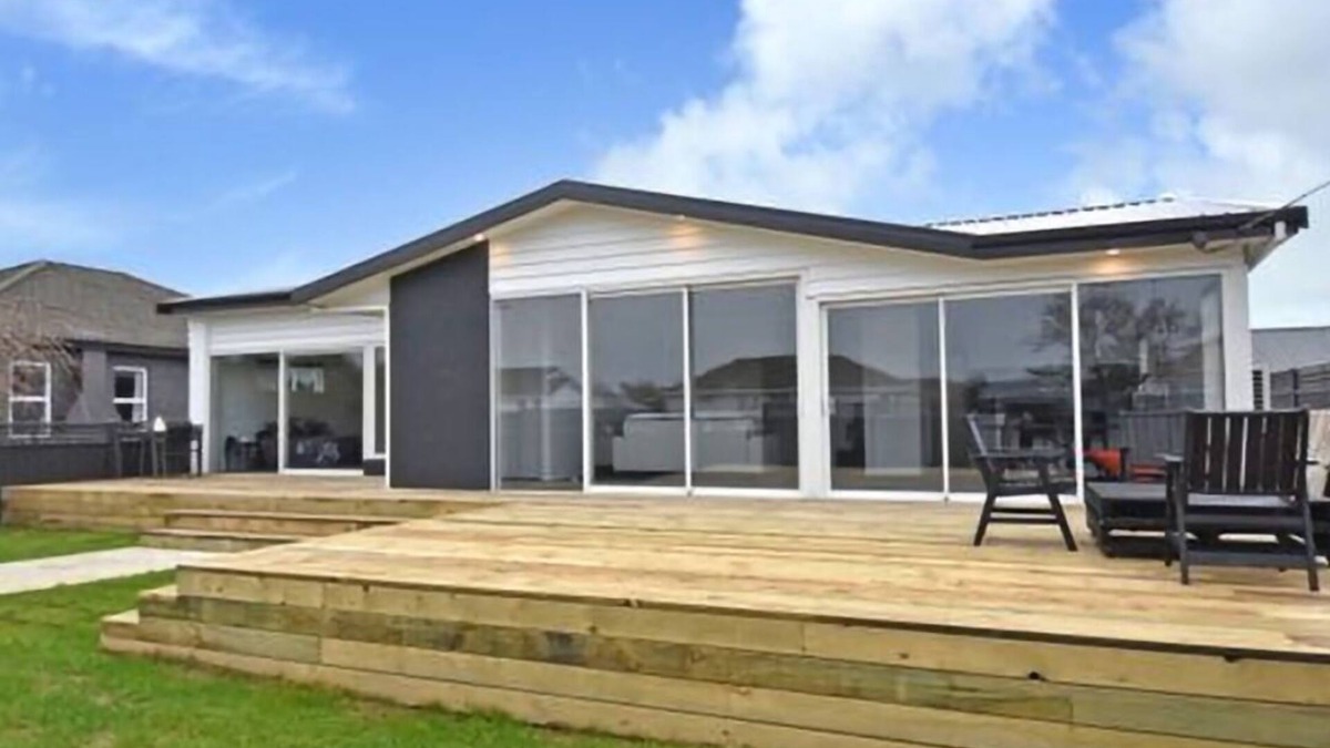 Invercargill House | Large Comfortable Modern 4 Bedroom Home