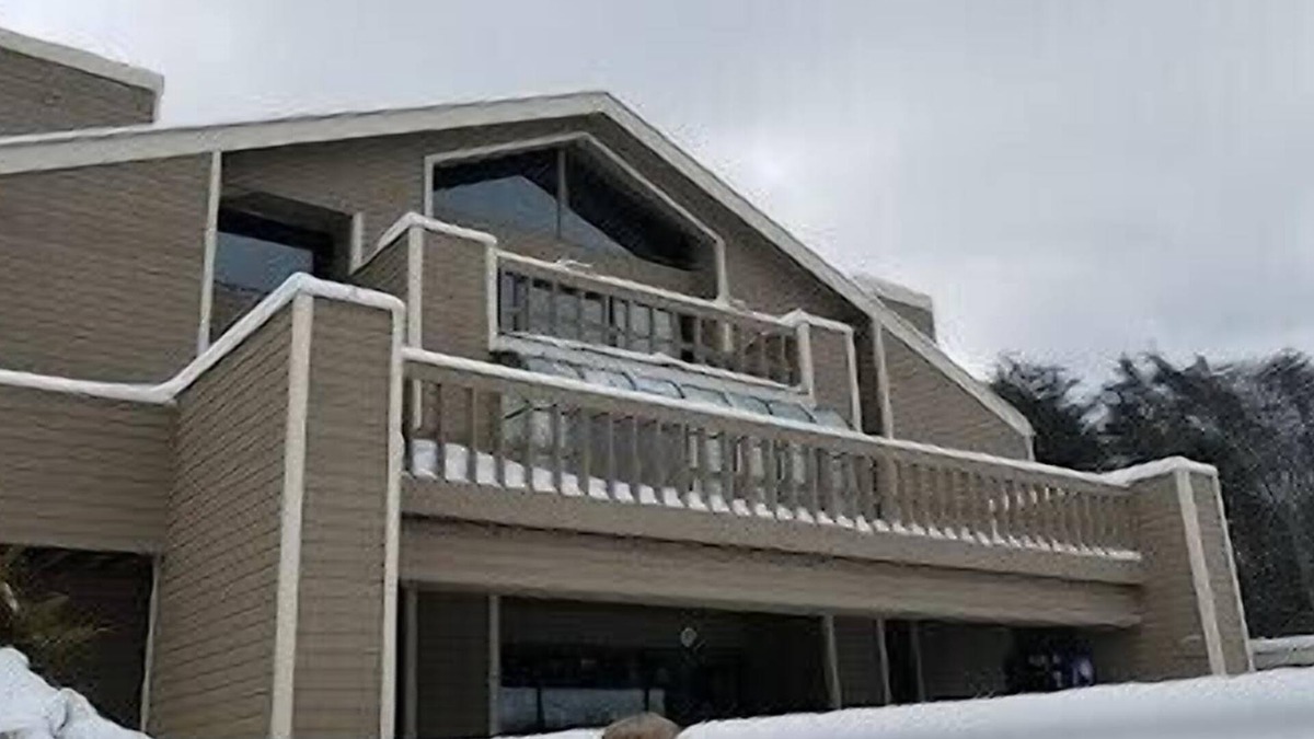 Hawley Condo | Large condo in the Poconos.