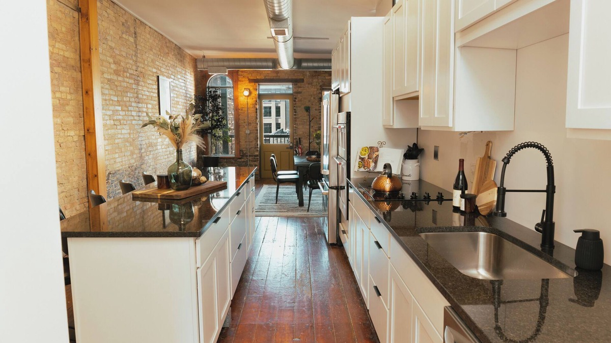 Heartside Condo | Large Condo in the heart of GR