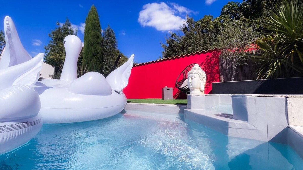 Dompierre-sur-Mer Villa | Large Contemporary Villa Rochelle/île de Ré