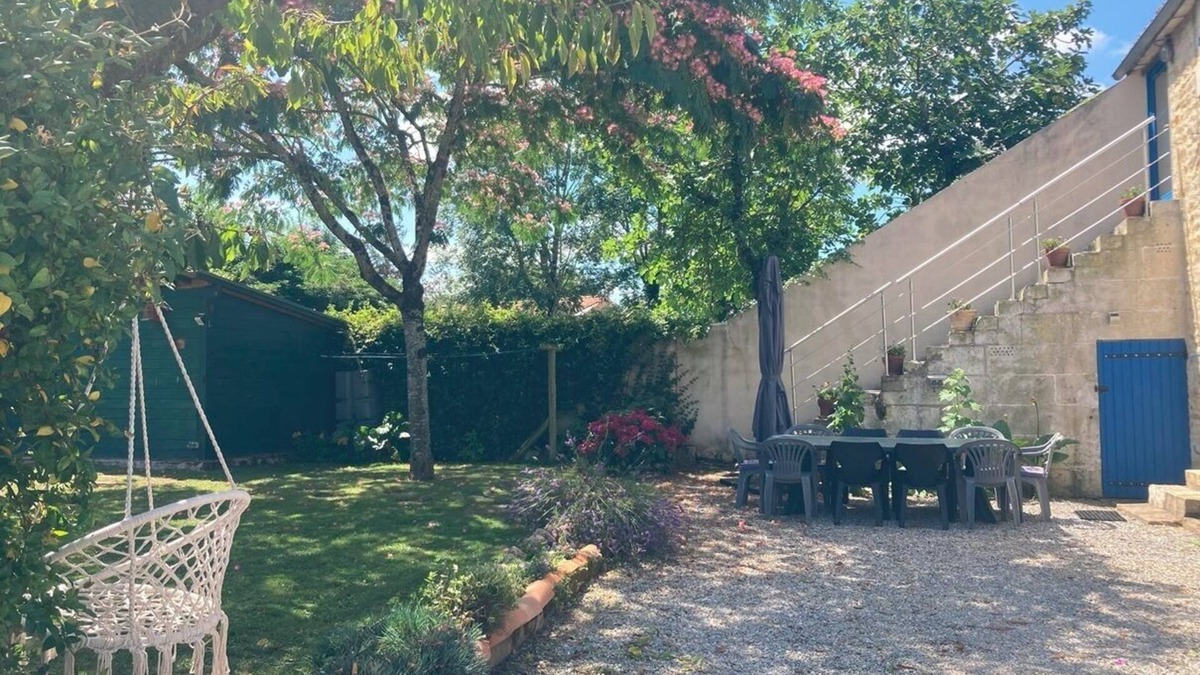 Peault House | Large Cottage for 8 to 10 persons + private jacuzzi