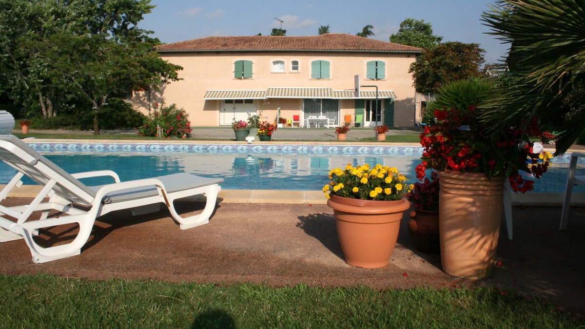 Aussonne House | Large cottage T5 / 6 from 4 to 8 adults near Blagnac, Fenouillet close to AIR BUS
