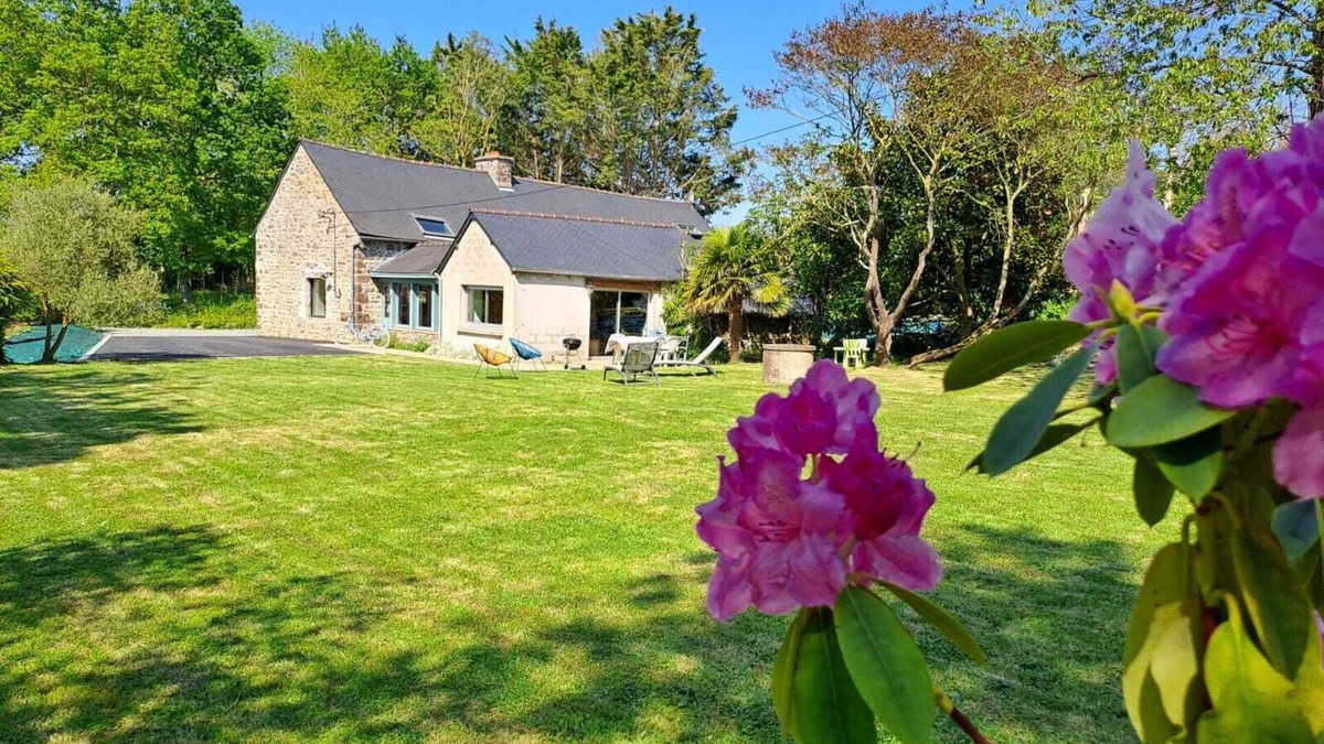 Planguenoual House | Large country house - Close to the sea