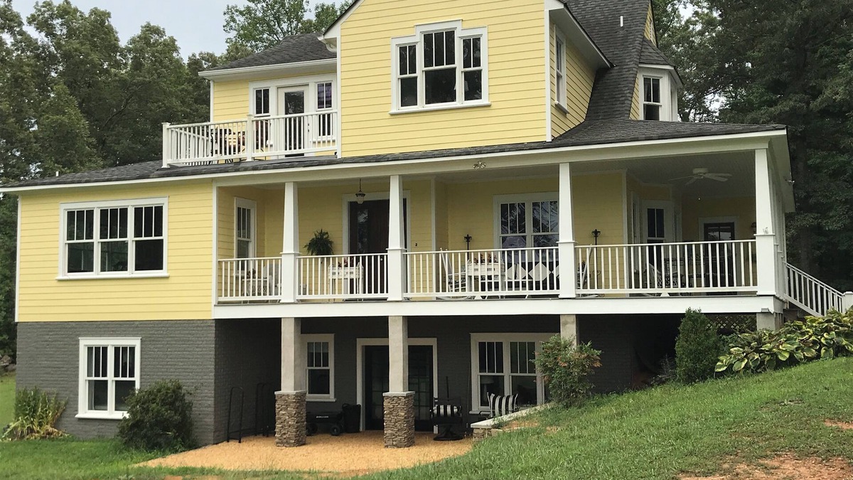 Patrick Henry House | Large Country House Near Monticello, UVA, Wineries