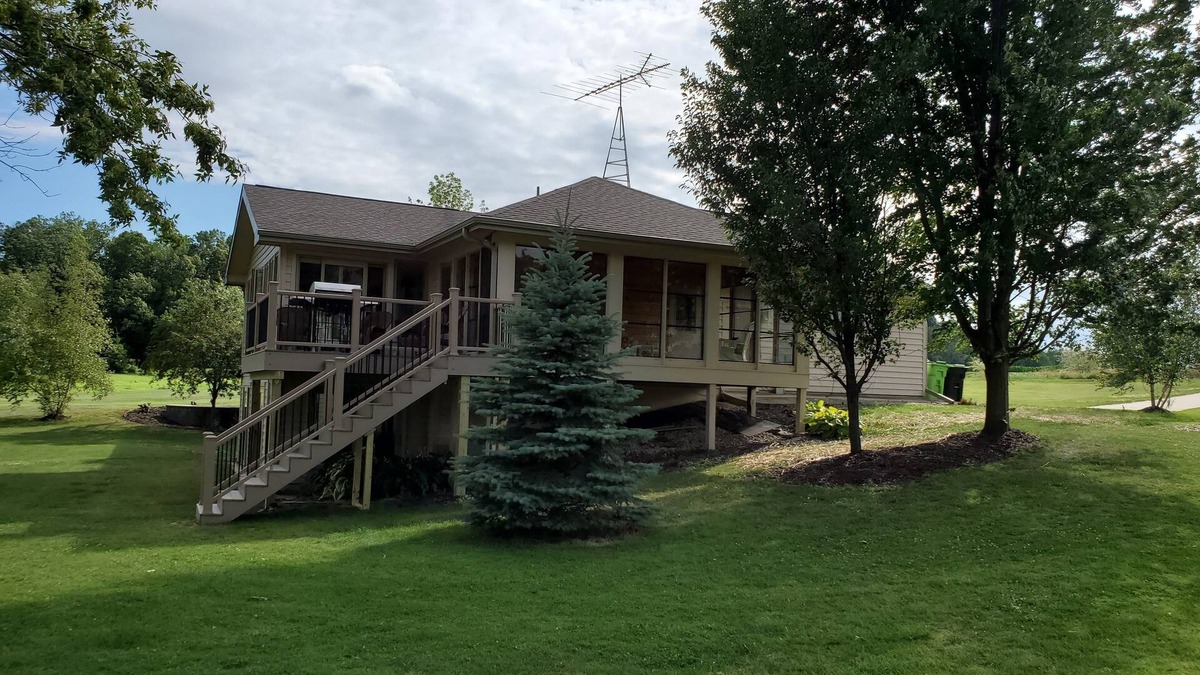 Brillion House | Large, cozy lake home near Round Lake Farm, Nordic Center, Road America, Lambeau