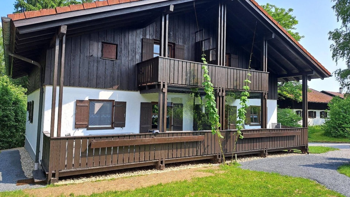 Kattersdorf Apartment | Large, cozy vacation home (94 m²) with free WiFi and terrace