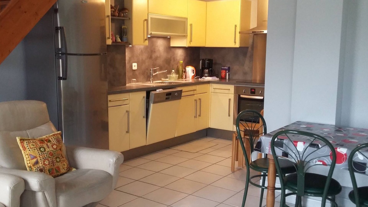 Argeles-sur-Mer Apartment | large F4 quiet village 2km beach parking outdoor terrace Wifi