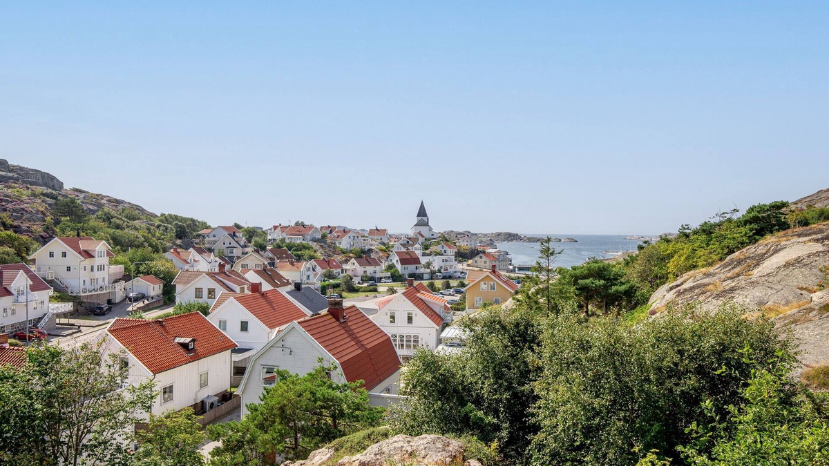 Skaerhamn Villa | Large Family Home Near The Ocean With Big Patio
