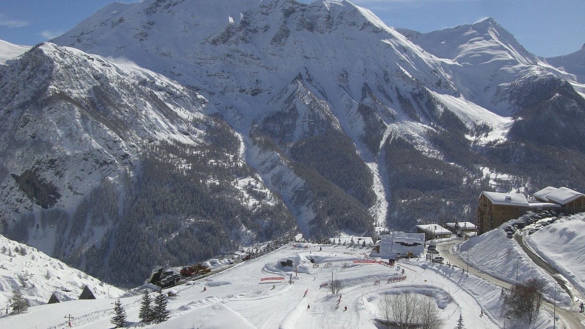 Orcieres-Merlette Ski Chalet | Large family chalet for 12 people