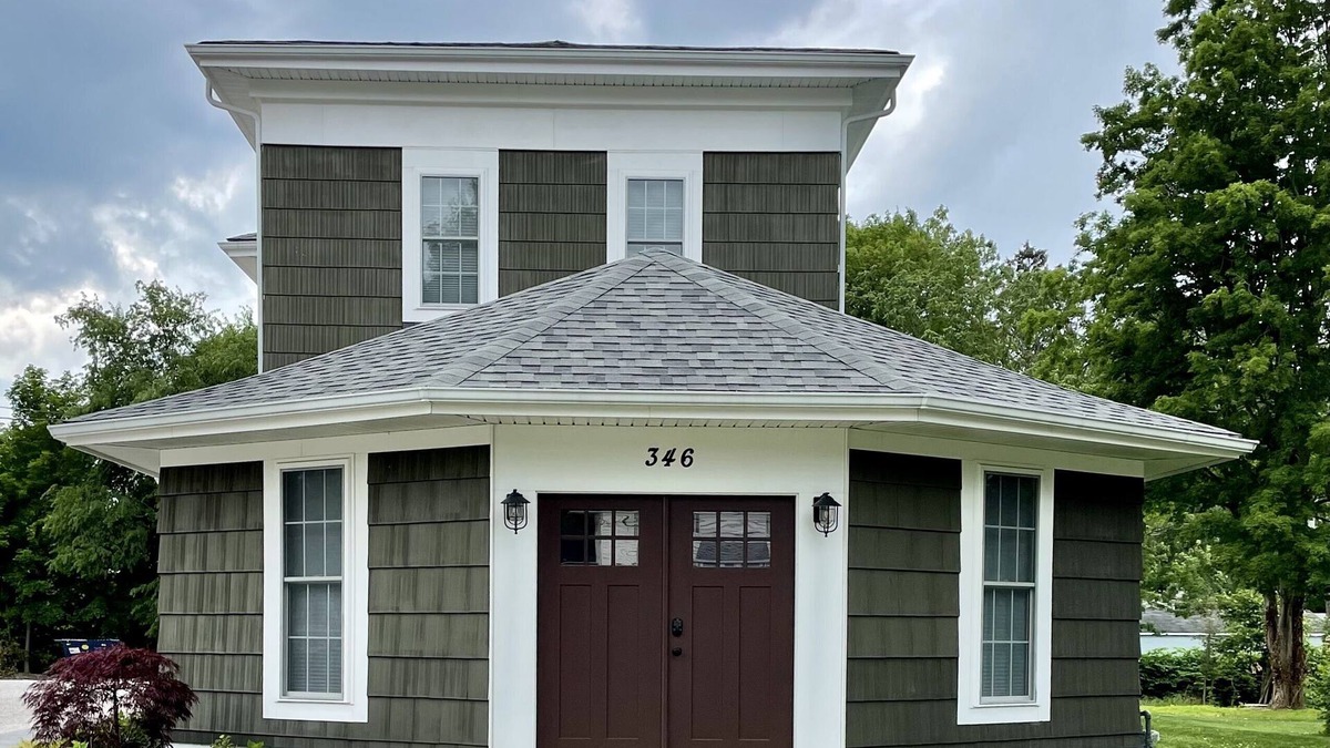 Geneva House | Large, family friendly, historic downtown Geneva. Lots of spaces for gathering.