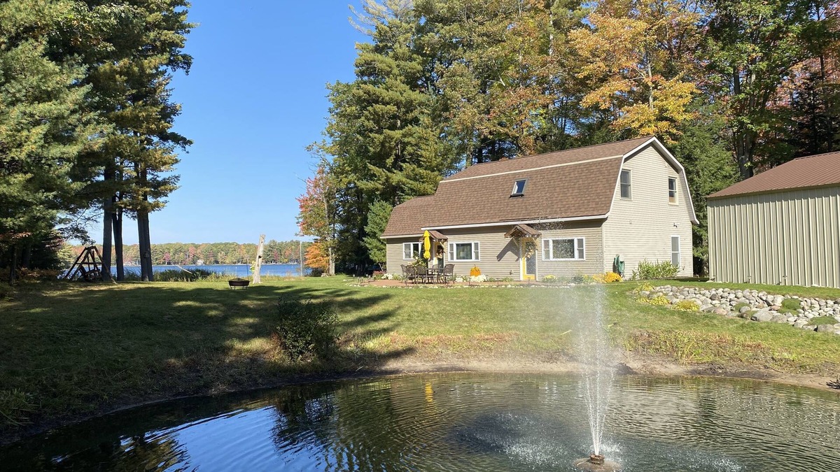 Interlochen Cabin | Large Family Fun on Beautiful Bass Lake
