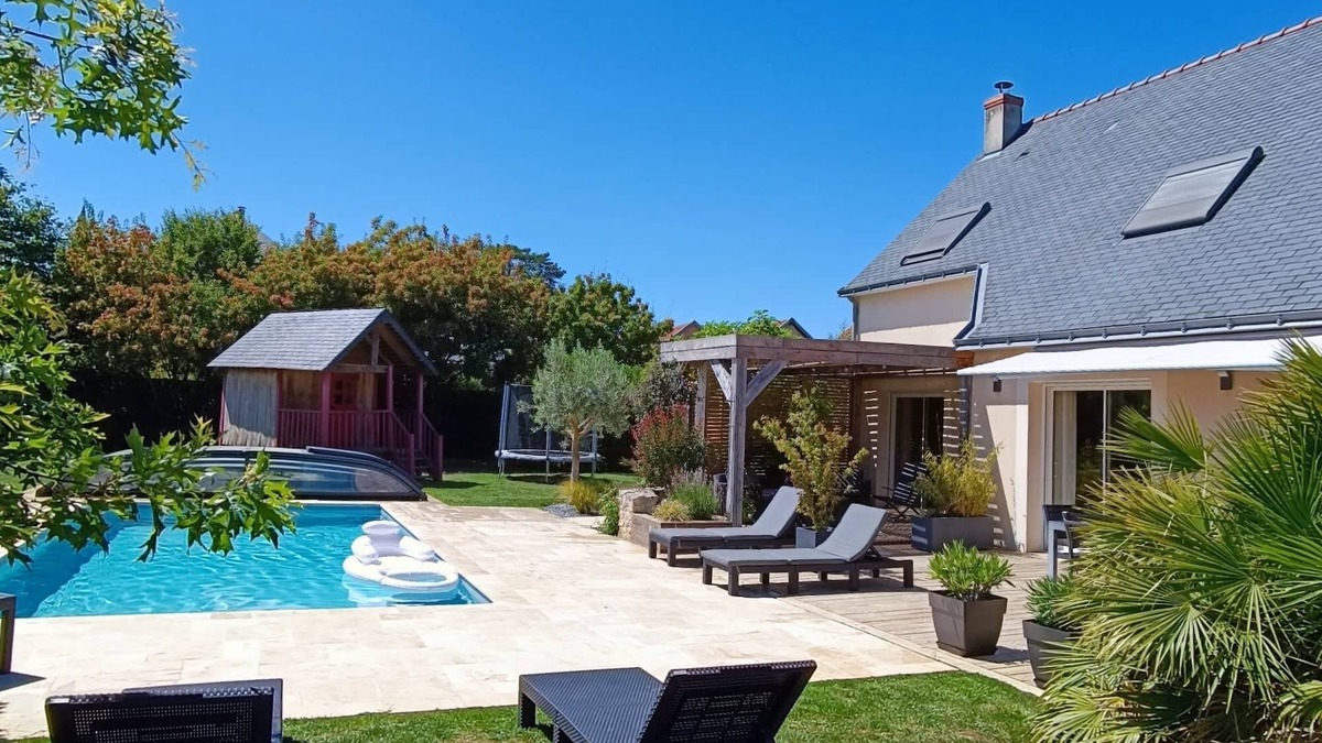 La Pommeraye House | Large family house, with private pool
