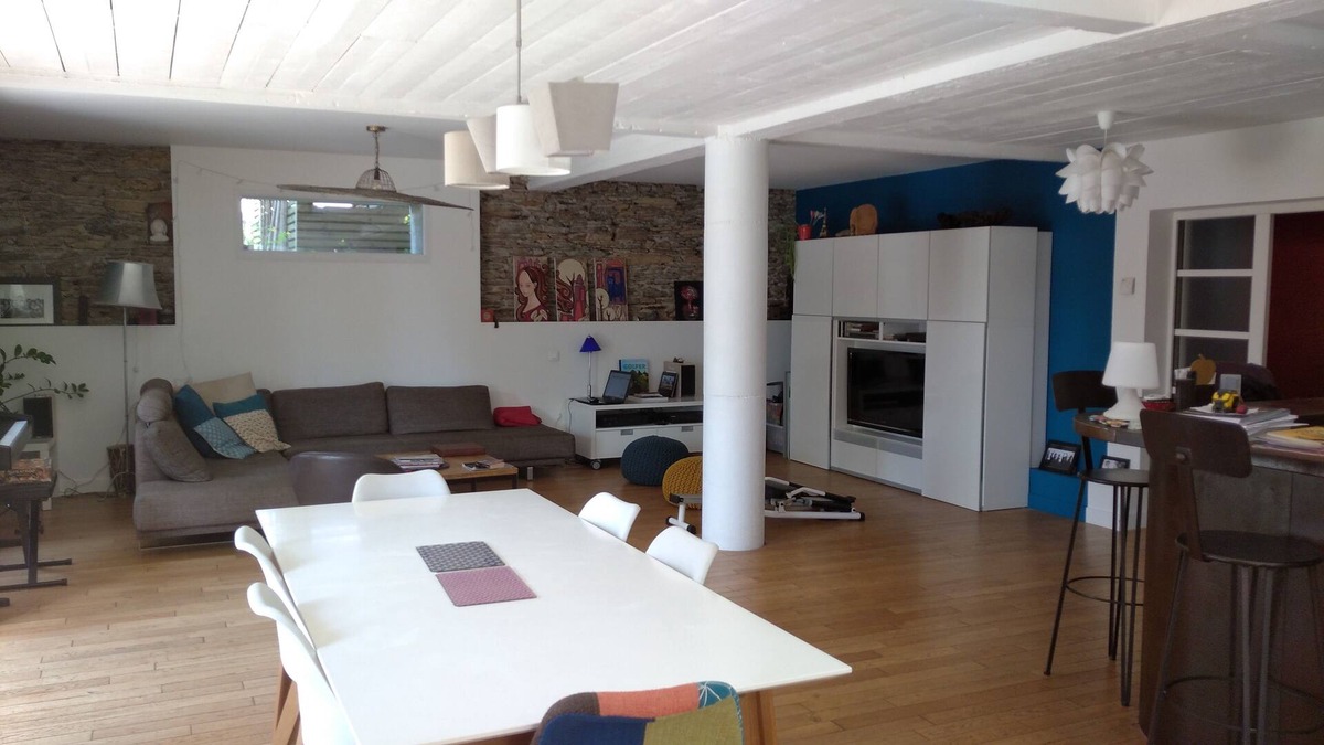 Orvault House | Large family home in Nantes - the campaign in town ...