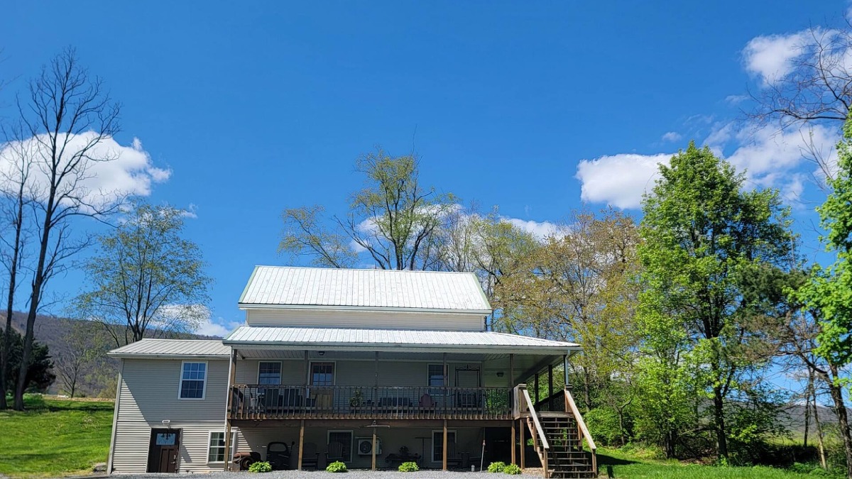 Marklesburg House | Large Family Home Located 1 Mile From Aitch Boat Launch On Raystown Lake
