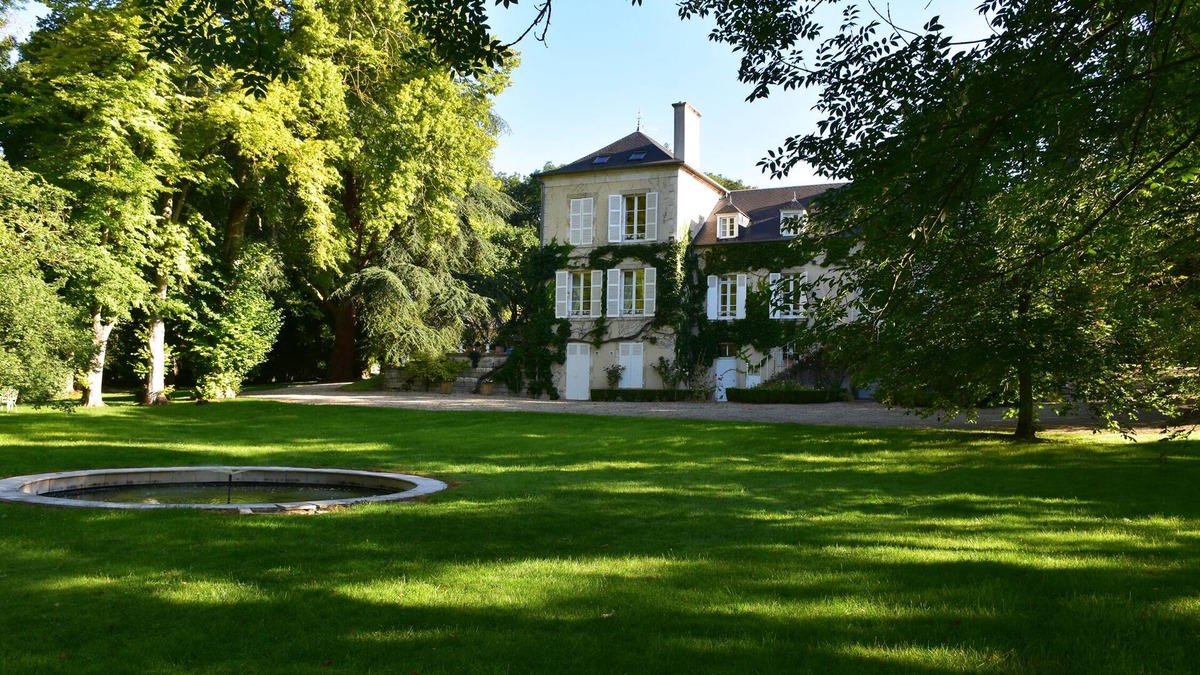 Berry-Bouy House | Large family home near Bourges