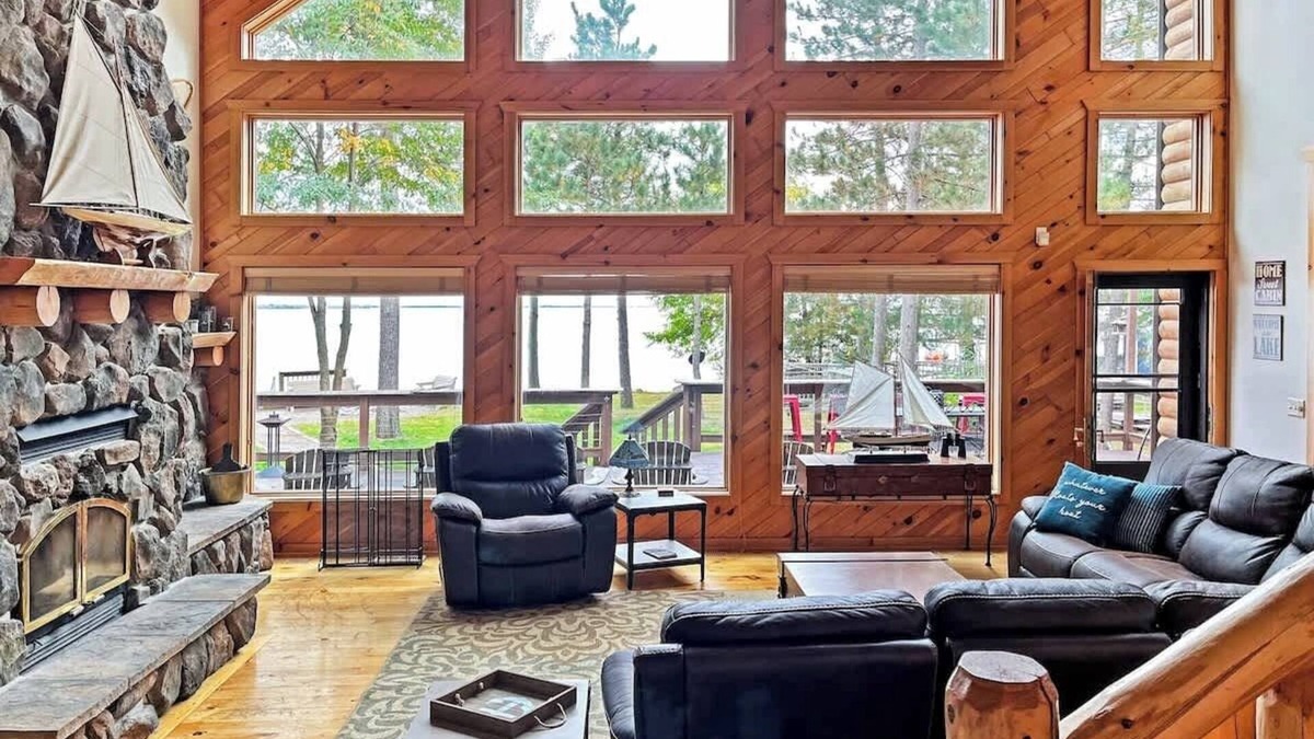 Big Bay House | Large Family Home on Petenwell Lake