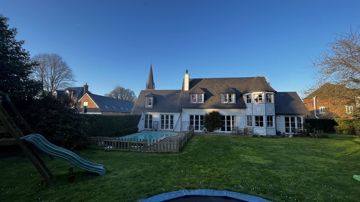 Luneray House | Large family home with pool in Normandy village center