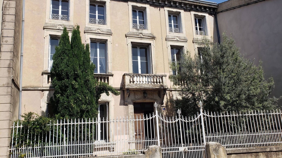 Donzere Villa | Large family house in a 19th century Hôtel Particulier
