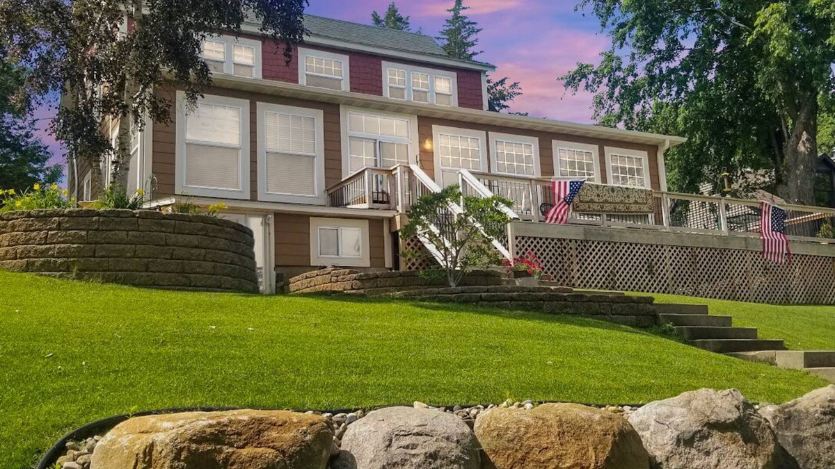Clear Lake House | Large Family Lake Oasis with exquisite log furniture charm!