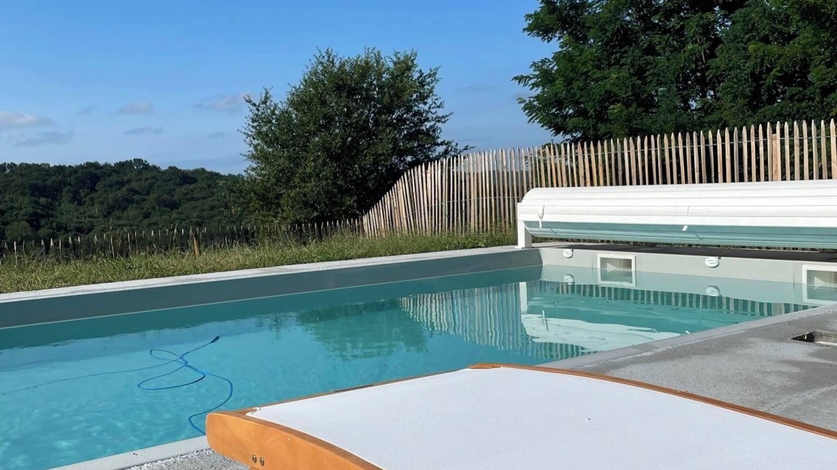 Gaas House | Large farmhouse in Chalosse with swimming pool and lovely views near the Basque Country
