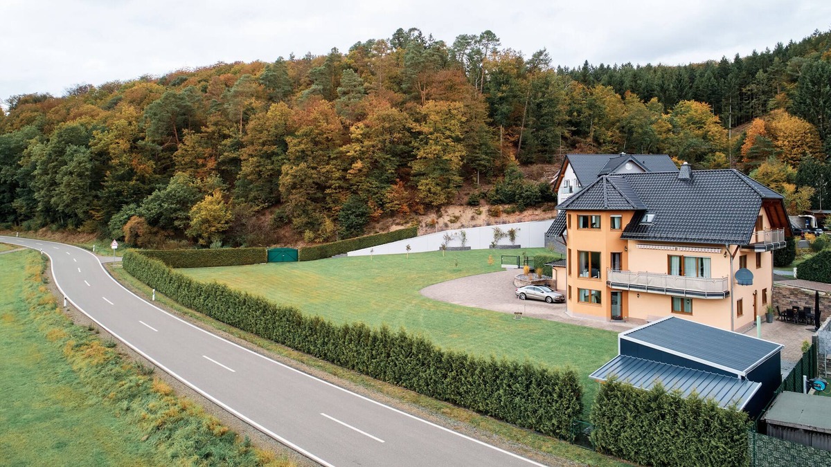 Ellweiler Apartment | Large feel-good area with many extras